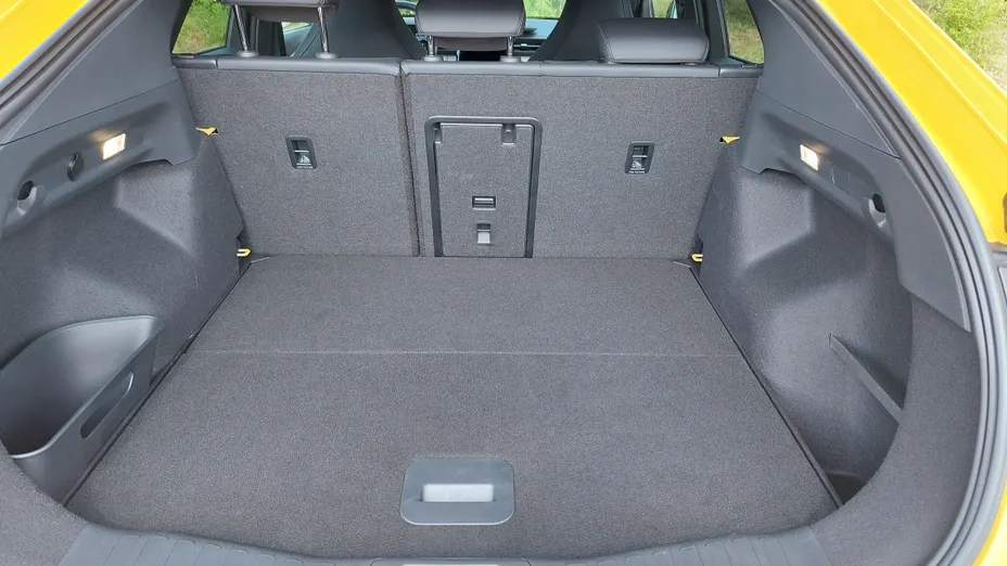 FORD Capri Capri 77 kWh Premium RWD Nowy