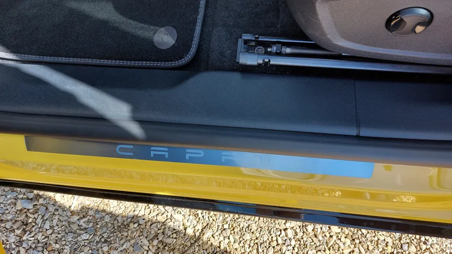 FORD Capri Capri 77 kWh Premium RWD Nowy