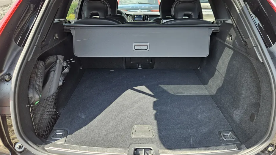 VOLVO XC60 XC60 B5 B AWD Ultra Black Edition aut