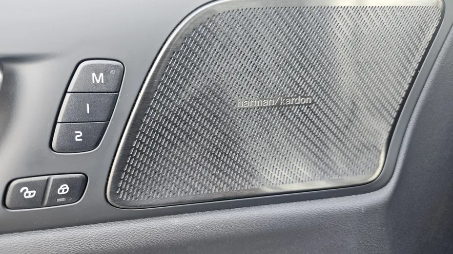 VOLVO V60 V60 B4 B Plus Dark aut