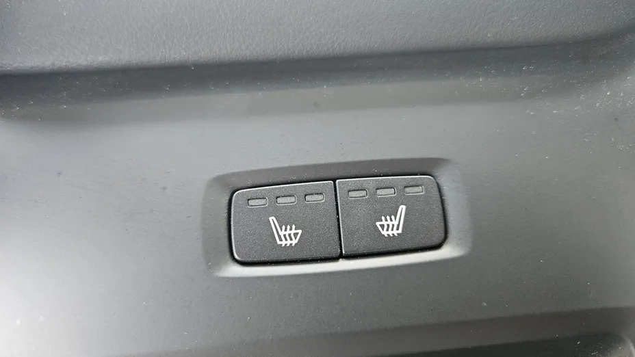 VOLVO V60 V60 B4 B Plus Dark aut