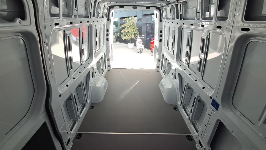 MERCEDES-BENZ Sprinter Sprinter 319 CDI 907.635 14m3 Nowy