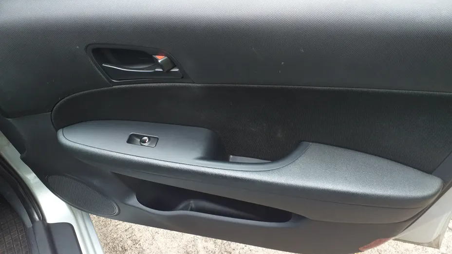 HYUNDAI i30 i30 1.6 CRDi Base +