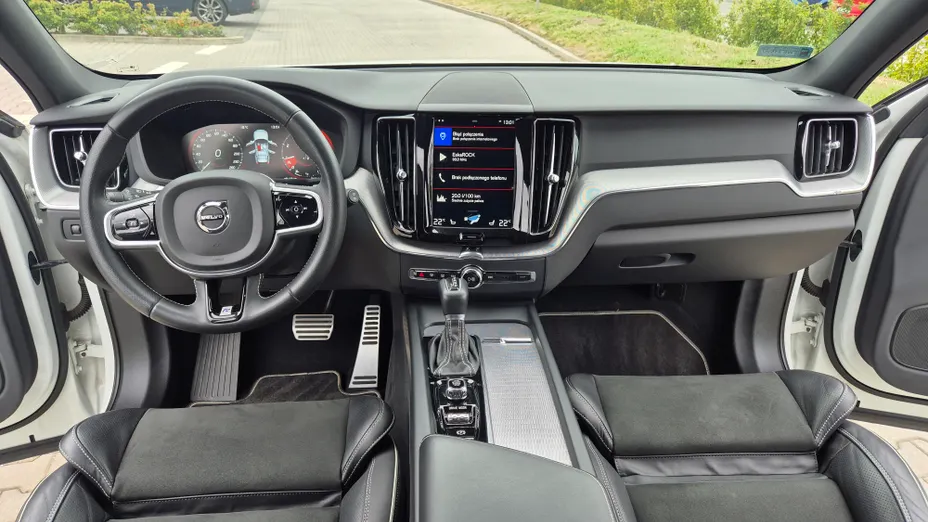 VOLVO XC60 XC60 T4 R-Design aut