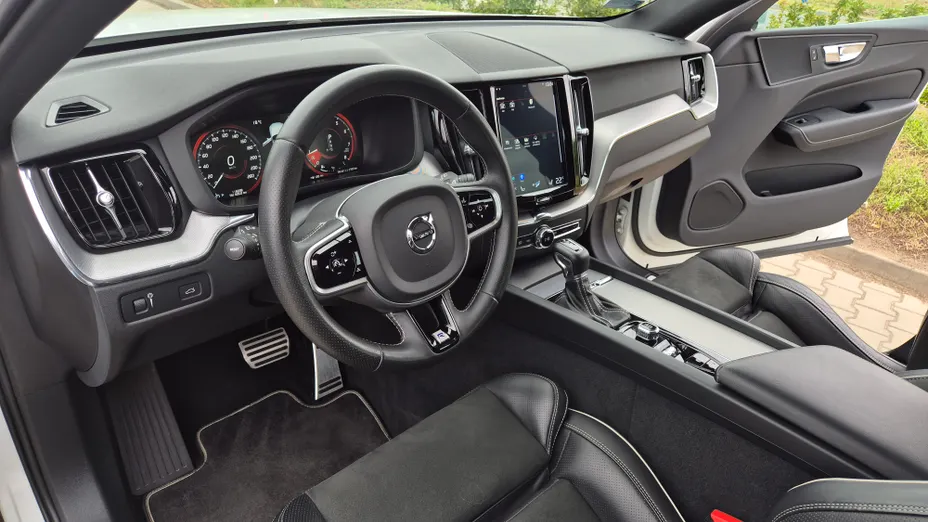 VOLVO XC60 XC60 T4 R-Design aut