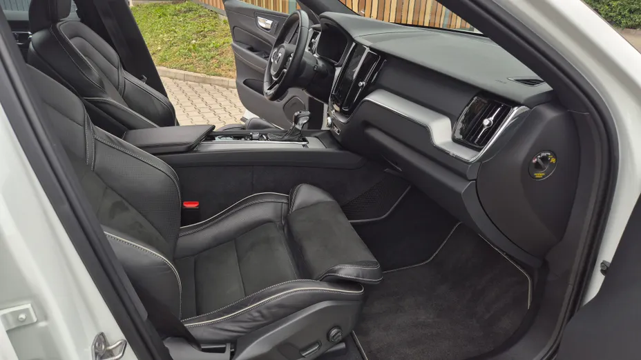 VOLVO XC60 XC60 T4 R-Design aut