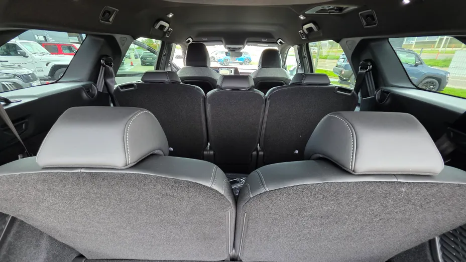 PEUGEOT 5008 5008 1.2 PureTech mHEV GT Exclusive S&S e-DCS6 Nowy