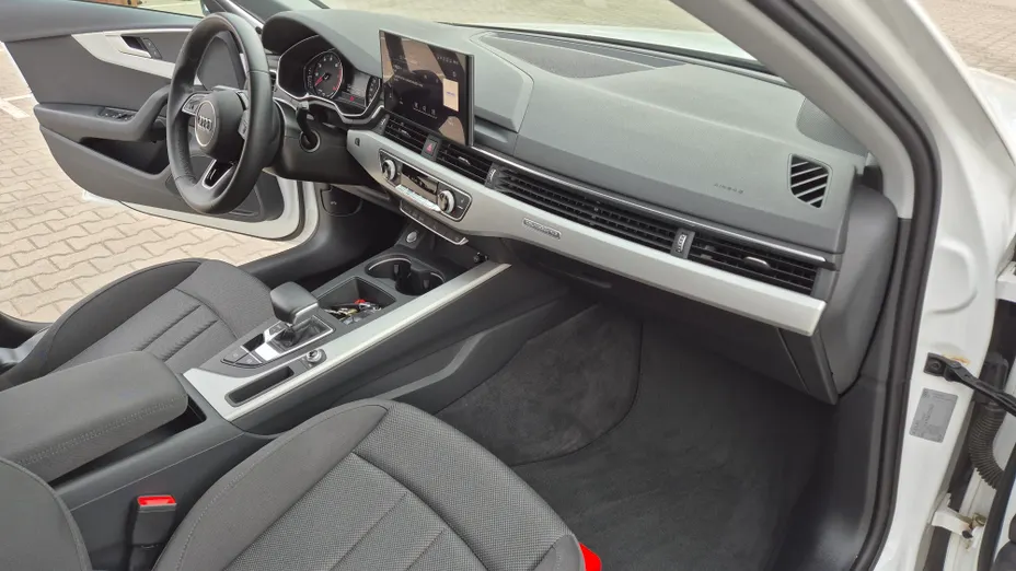AUDI A4 A4 45 TFSI mHEV Quattro S tronic