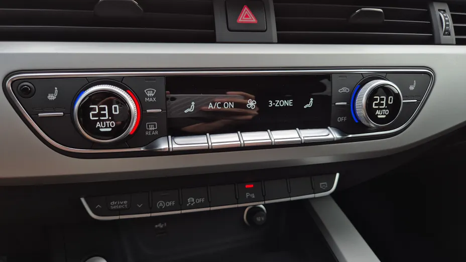 AUDI A4 A4 45 TFSI mHEV Quattro S tronic