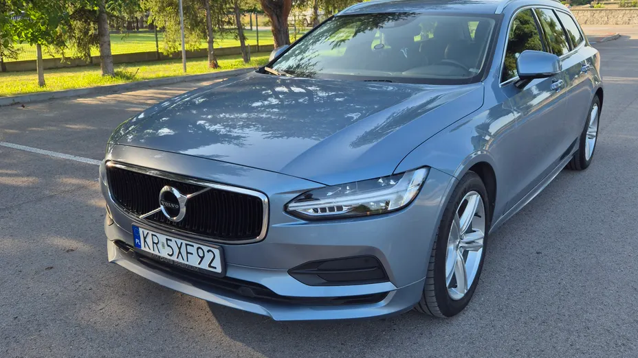 VOLVO V90 V90 B4 D AWD Momentum aut