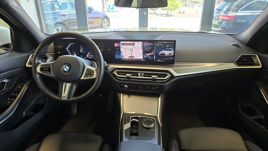 BMW Seria 3 318i M Sport aut