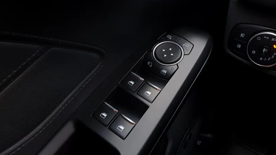 FORD Focus Focus 2.0 EcoBlue Active aut