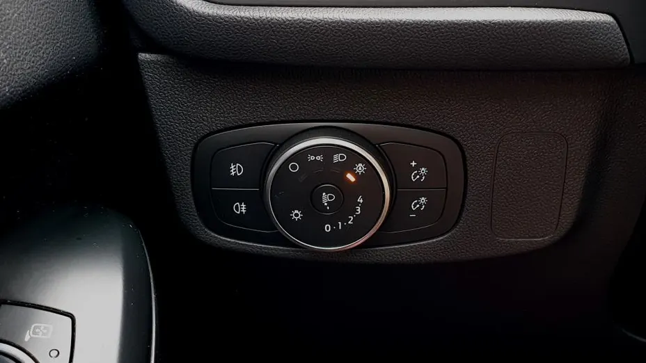 FORD Focus Focus 2.0 EcoBlue Active aut