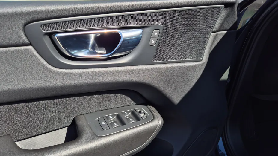 VOLVO XC60 XC60 D4 Momentum Pro aut