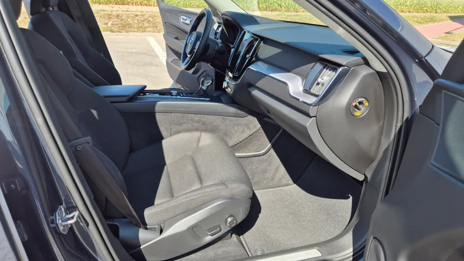 VOLVO XC60 XC60 D4 Momentum Pro aut