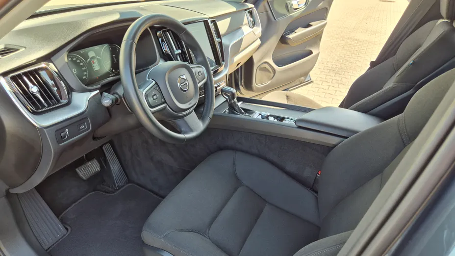 VOLVO XC60 XC60 D4 Momentum Pro aut