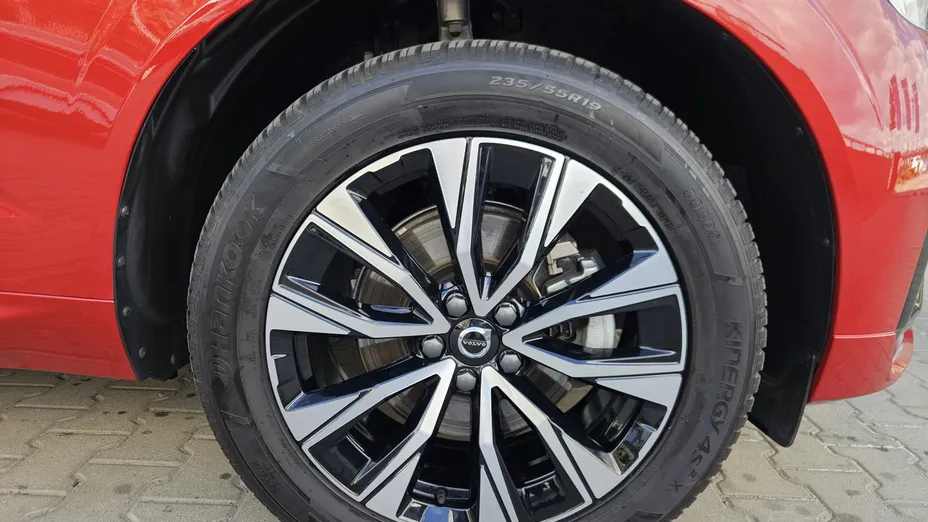 VOLVO XC60 XC60 B5 B AWD Plus Dark aut