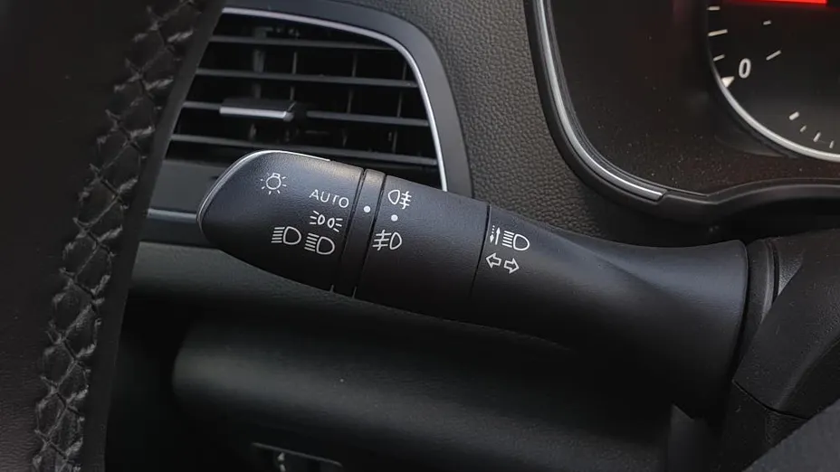 RENAULT Megane Megane 1.5 Blue dCi Zen EDC