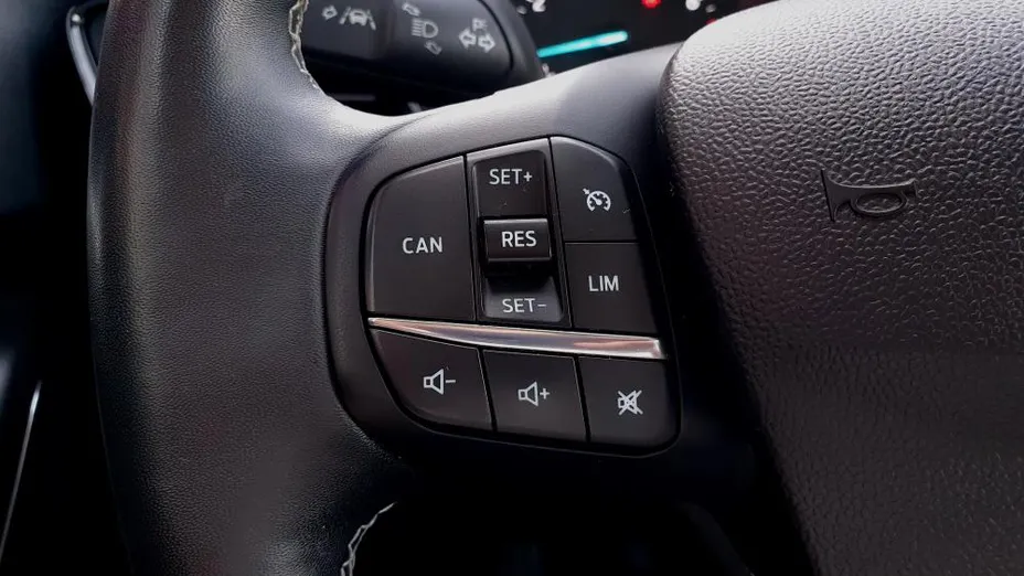 FORD Puma Puma 1.0 EcoBoost Titanium