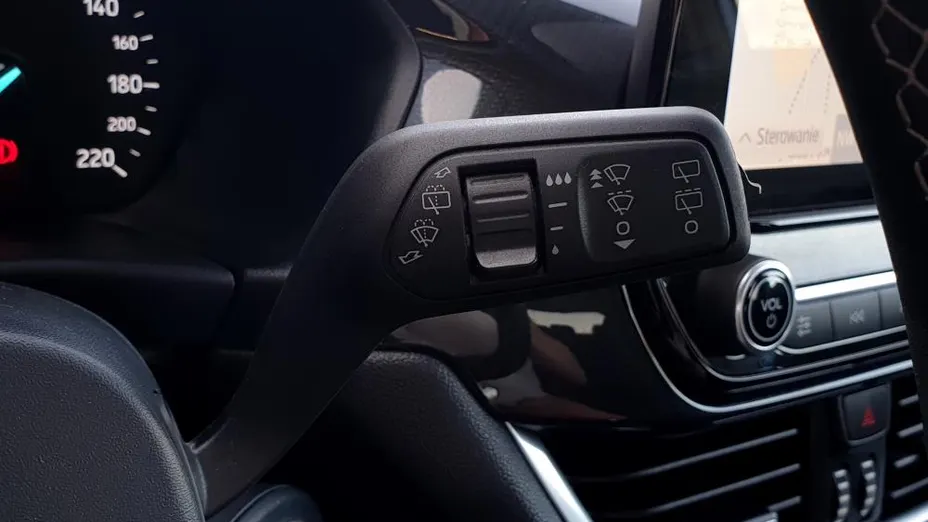 FORD Puma Puma 1.0 EcoBoost Titanium