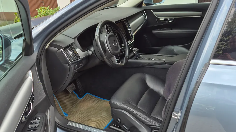 VOLVO V90 V90 B4 D AWD Momentum aut