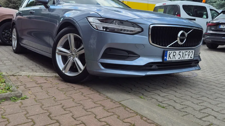VOLVO V90 V90 B4 D AWD Momentum aut