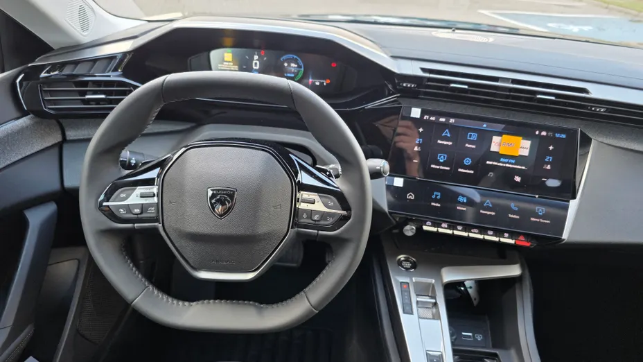 PEUGEOT 408 408 1.2 PureTech mHEV Business S&S e-DSC6 Nowy