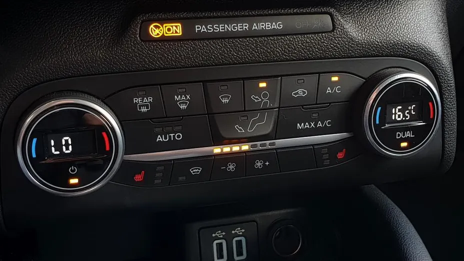 FORD Focus Focus 1.5 EcoBlue Titanium aut