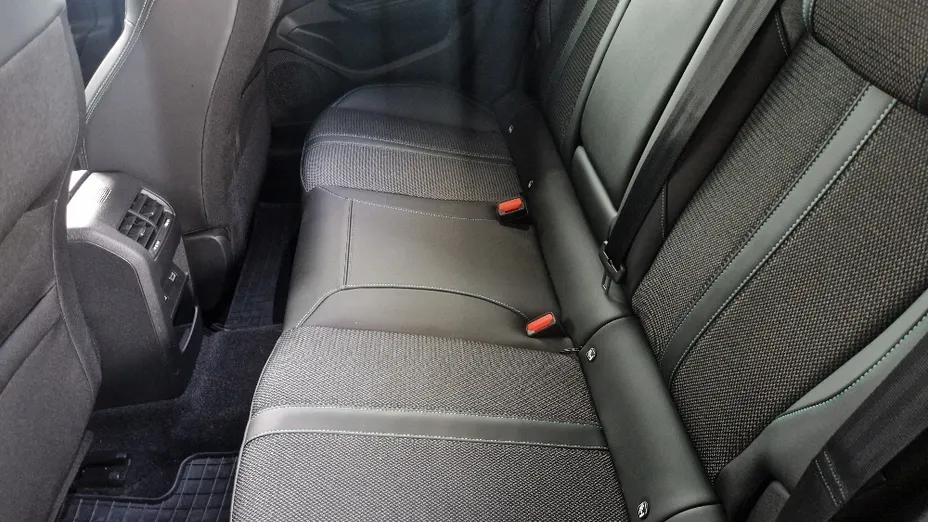 PEUGEOT 308 308 1.2 PureTech Allure Pack S&S EAT8