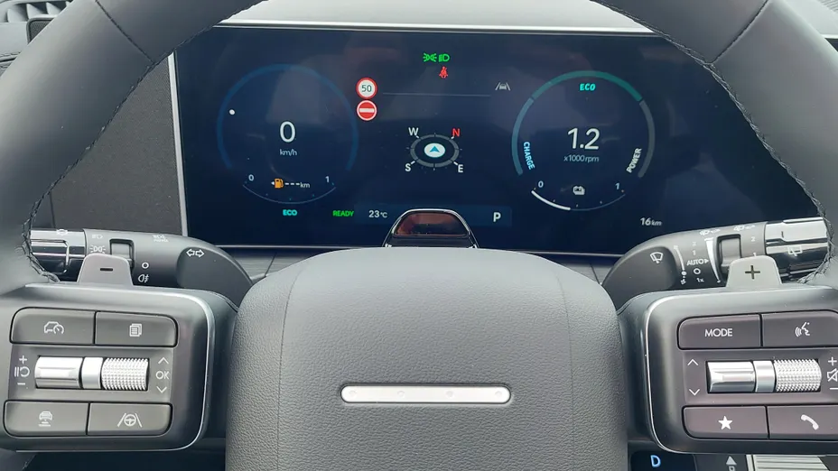 HYUNDAI Santa Fe Santa Fe 1.6 T-GDI HEV Platinum 4WD aut 7os. Nowy