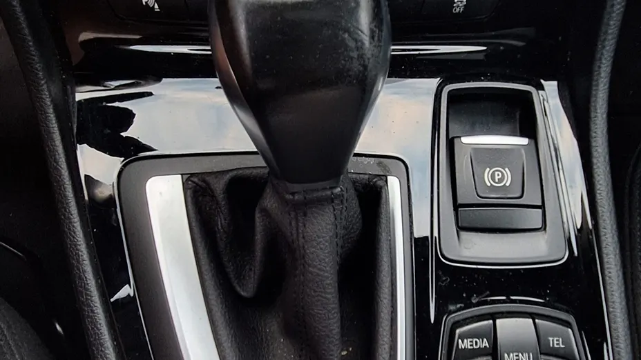 BMW Seria 2 218d Luxury Line sport-aut