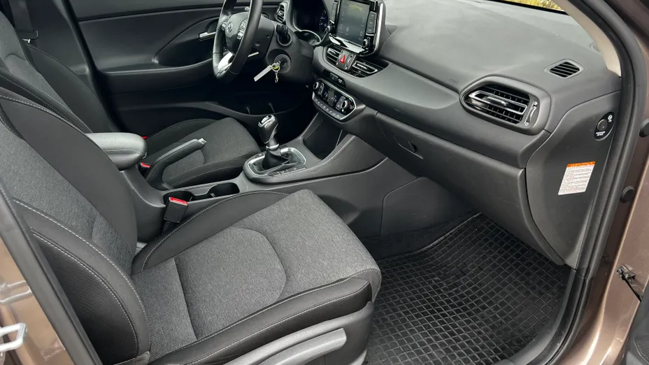 HYUNDAI i30 i30 1.5 T-GDI 48V Smart