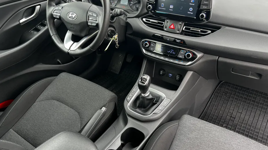 HYUNDAI i30 i30 1.5 T-GDI 48V Smart