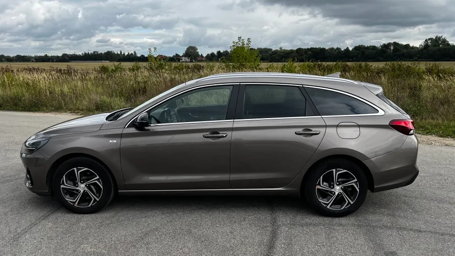 HYUNDAI i30 i30 1.5 T-GDI 48V Smart