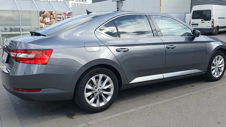 SKODA Superb Superb 1.5 TSI Ambition DSG