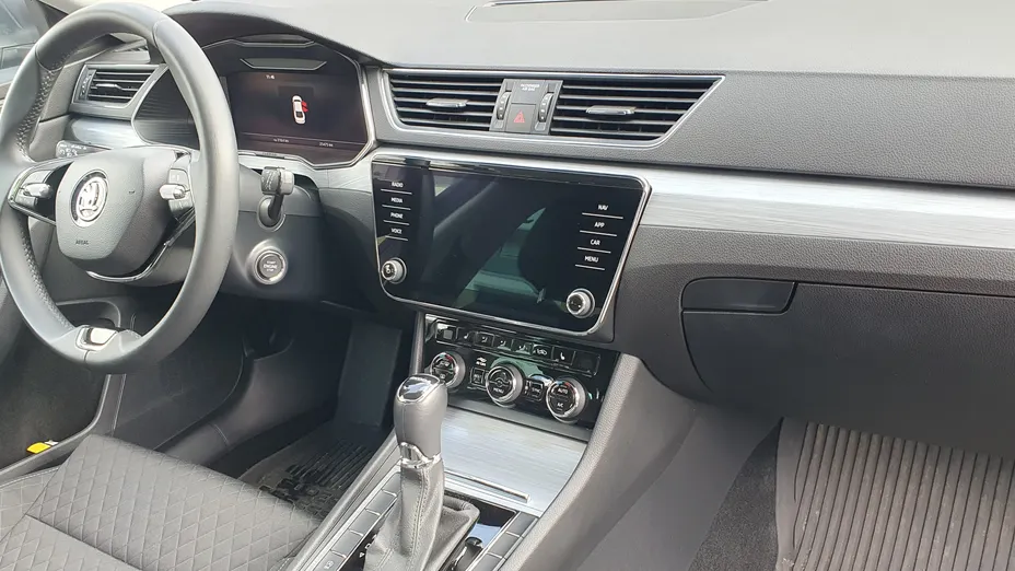 SKODA Superb Superb 1.5 TSI Ambition DSG