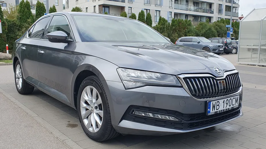 SKODA Superb Superb 1.5 TSI Ambition DSG