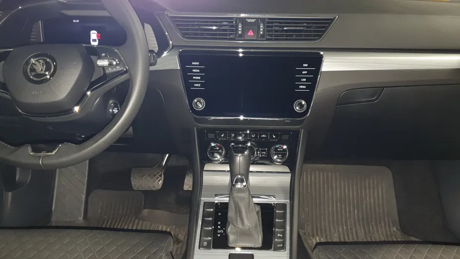 SKODA Superb Superb 1.5 TSI Ambition DSG