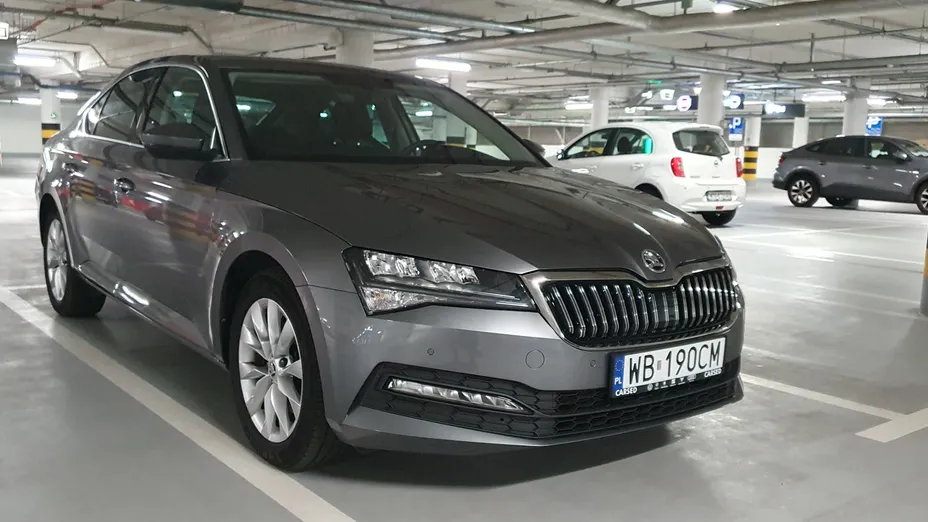 SKODA Superb Superb 1.5 TSI Ambition DSG