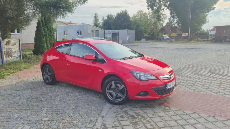 OPEL Astra Astra IV GTC 1.6 T Active