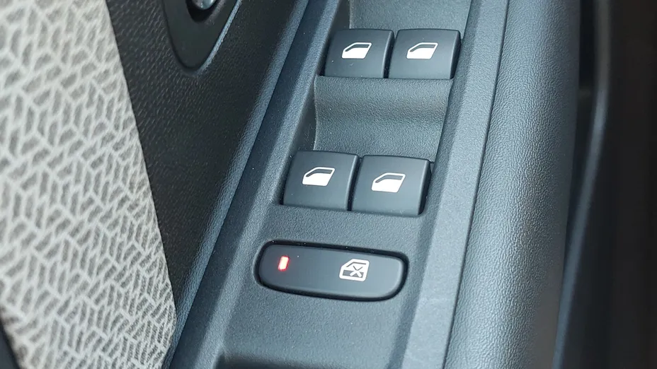 CITROEN C4 C4 1.2 PureTech Shine S&S EAT8