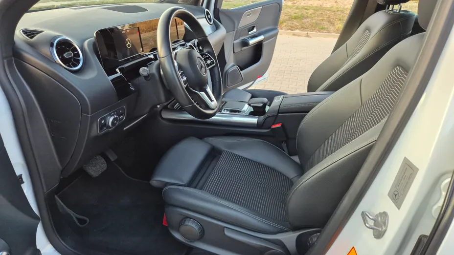 MERCEDES-BENZ B Klasa B 180 Style 7G-DCT