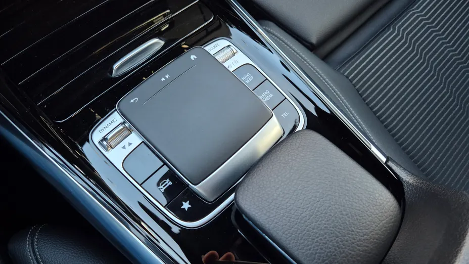 MERCEDES-BENZ B Klasa B 180 Style 7G-DCT