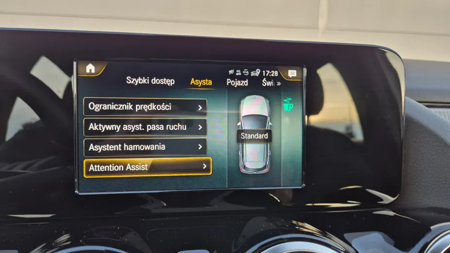 MERCEDES-BENZ B Klasa B 180 Style 7G-DCT