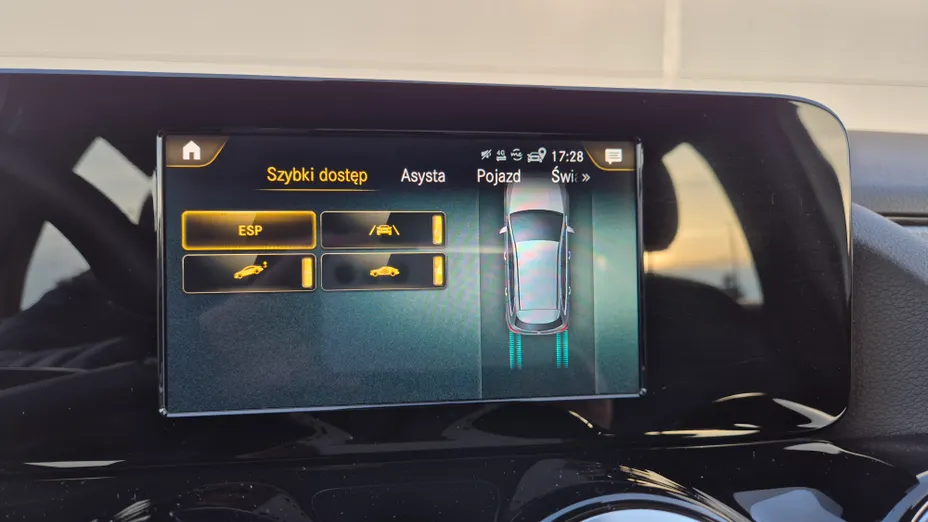 MERCEDES-BENZ B Klasa B 180 Style 7G-DCT