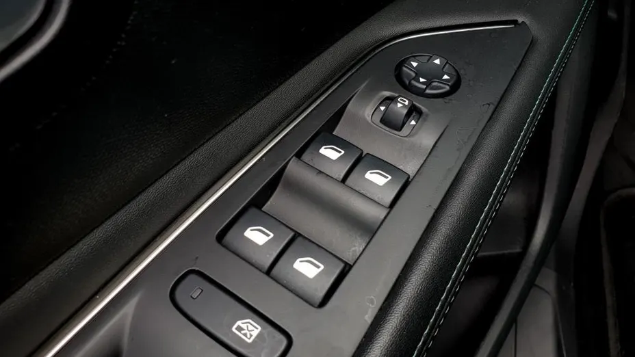 PEUGEOT 3008 3008 1.5 BlueHDi Allure S&S EAT8