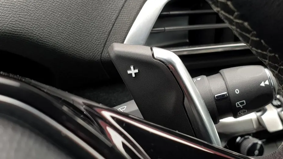 PEUGEOT 3008 3008 1.5 BlueHDi Allure S&S EAT8