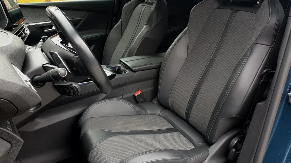 PEUGEOT 3008 3008 1.5 BlueHDi Allure S&S EAT8