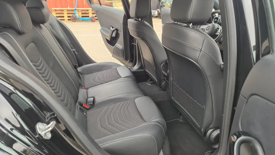 MERCEDES-BENZ A Klasa A 180 Style 7G-DCT