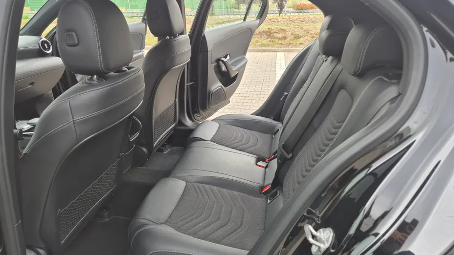 MERCEDES-BENZ A Klasa A 180 Style 7G-DCT